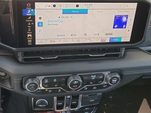 New 2025 Jeep Wrangler Rubicon 392 image 13