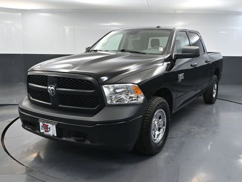 Used 2019 RAM 1500 Tradesman w/ Popular Equipment Group AWD/4WD image 12