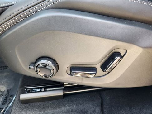 New 2026 Volvo XC60 B5 Ultra w/ Climate Package image 14