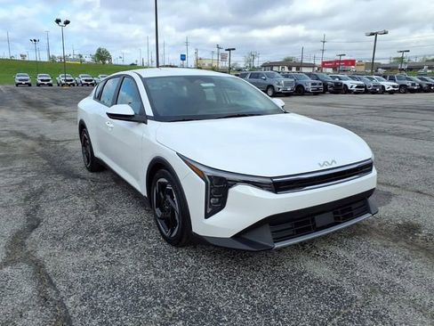 Used 2025 Kia K4 EX FWD image 5