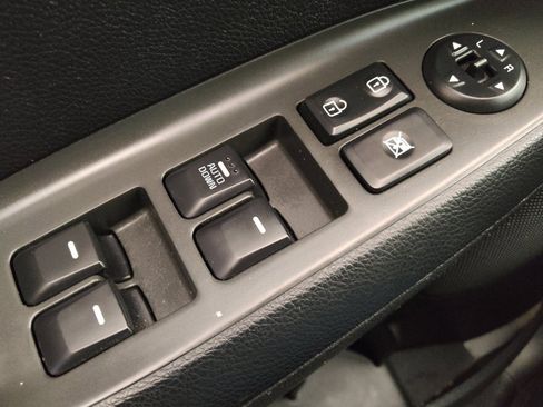 Used 2017 Kia Forte LX FWD image 27