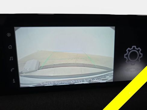 Used 2025 Nissan Kicks SV AWD/4WD image 23
