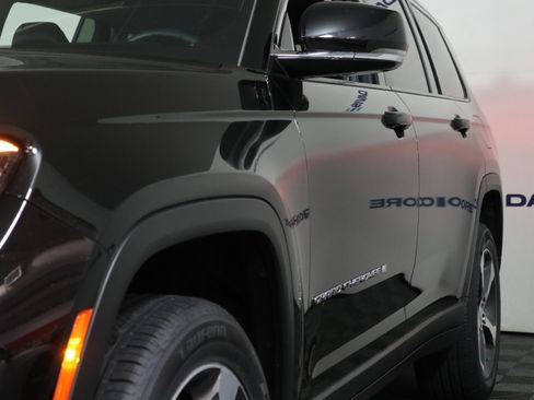 Used 2023 Jeep Grand Cherokee L Limited image 8