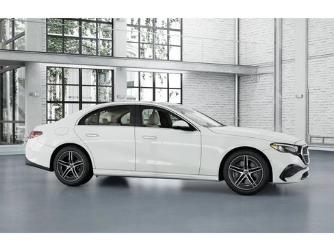 New 2026 Mercedes-Benz E 450 4MATIC Sedan image 14