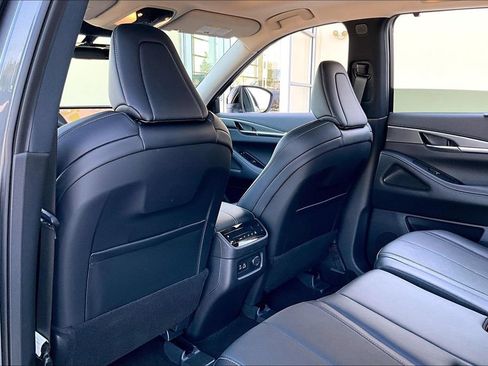 Certified 2023 INFINITI QX60 Luxe w/ Cargo Package AWD/4WD image 31