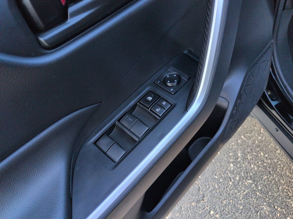 Certified 2023 Toyota RAV4 LE FWD image 11