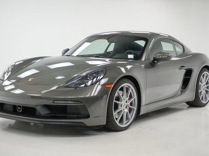 New 2025 Porsche 718 Cayman GT4