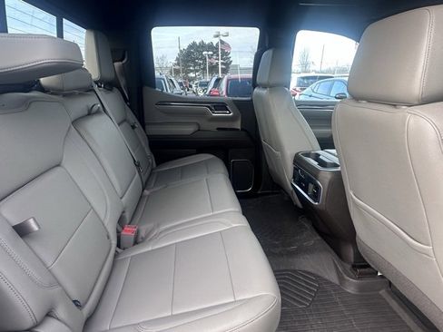 Used 2022 Chevrolet Silverado 1500 LTZ w/ LTZ Premium Package image 15