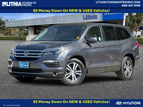Used 2017 Honda Pilot EX image 1