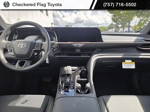 New 2026 Toyota Crown XLE image 5