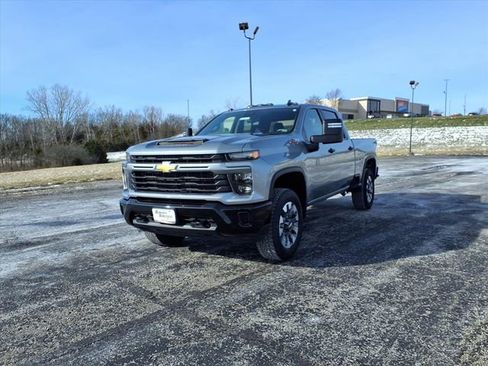 Used 2024 Chevrolet Silverado 2500 Custom w/ Custom Value Package image 39