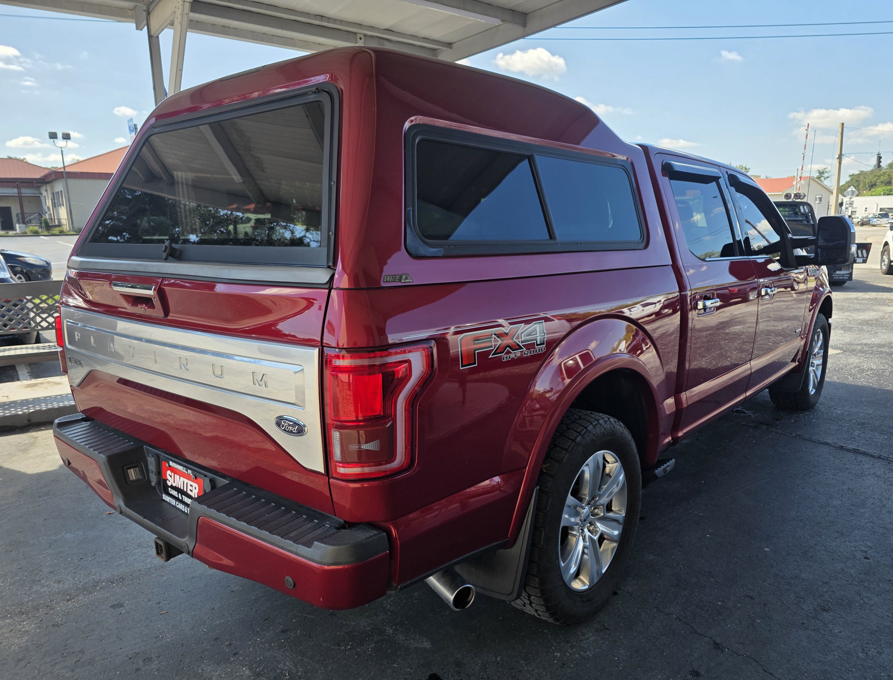 Used 2017 Ford F150 Platinum w/ Equipment Group 701A Luxury AWD/4WD image 8