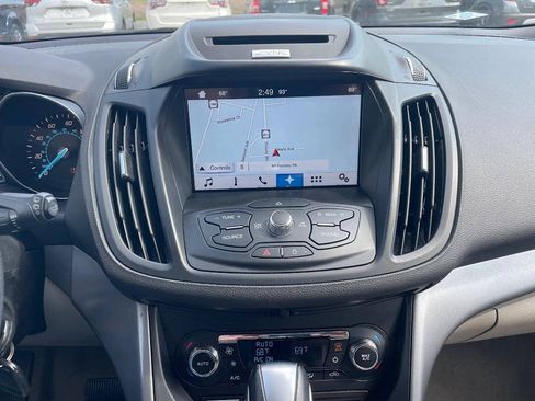 Used 2016 Ford Escape SE w/ SE Leather Comfort Package AWD/4WD image 18