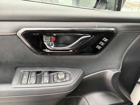 Used 2025 Subaru Forester Touring w/ Popular Package - Touring image 14