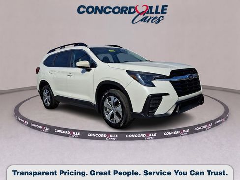 Certified 2025 Subaru Ascent Premium AWD/4WD image 1