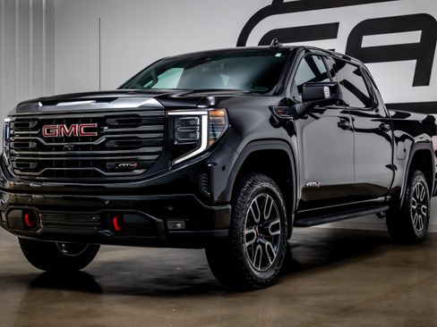 Used 2023 GMC Sierra 1500 AT4 w/ AT4 Preferred Package image 32