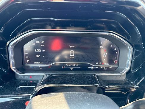 Certified 2025 GMC Sierra 1500 SLT AWD/4WD image 15