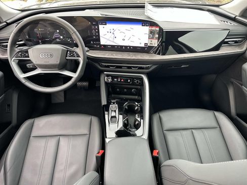New 2025 Audi Q5 Premium image 26