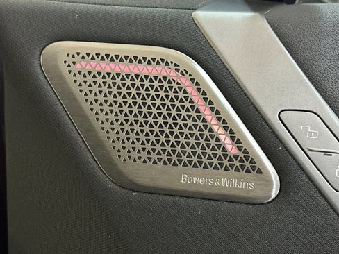 Used 2026 BMW iX M70 image 21