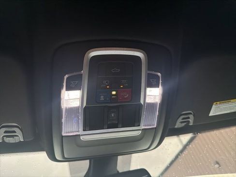 Used 2020 RAM 1500 Laramie w/ Sport Appearance Package AWD/4WD image 19