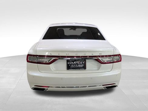 Used 2017 Lincoln Continental Select AWD/4WD image 6