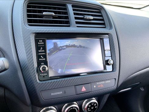 Used 2025 Mitsubishi Outlander Sport ES AWD/4WD image 18