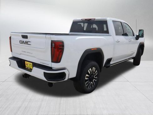 New 2026 GMC Sierra 3500 Denali Ultimate w/ LPO, Black Badging Package AWD/4WD image 7