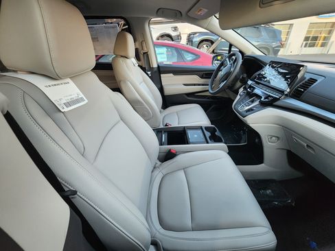 New 2026 Honda Odyssey EX-L image 6