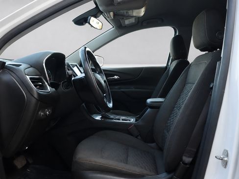 Used 2020 Chevrolet Equinox LT w/ Driver Convenience Package FWD image 25