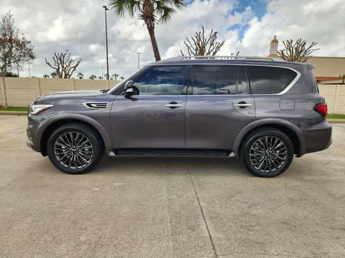 Used 2024 INFINITI QX80 Sensory image 3