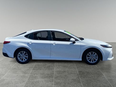 Used 2025 Toyota Camry LE FWD image 6