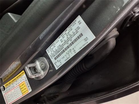 Used 2021 Ford Escape SEL image 32