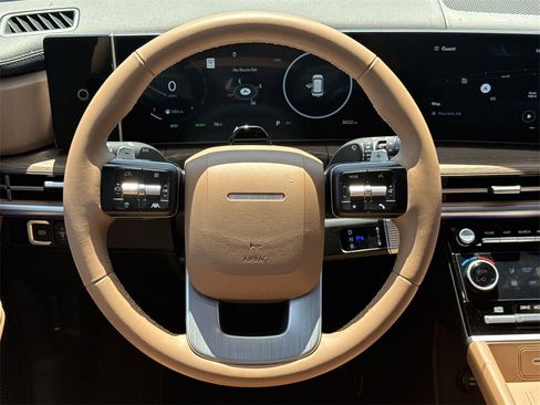 Used 2025 Hyundai Santa Fe Limited image 23