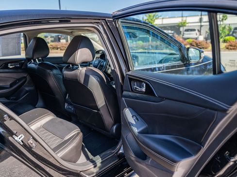 Used 2023 Nissan Maxima Platinum w/ Sport Mat Group image 14