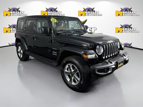 Used 2023 Jeep Wrangler Unlimited Sahara w/ Cold Weather Group AWD/4WD image 3