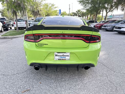 Used 2023 Dodge Charger Scat Pack w/ Plus Group RWD image 5