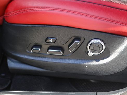 Used 2023 Genesis GV70 2.5T w/ Sport Prestige Package image 21