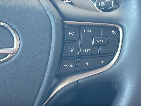Used 2025 Lexus ES 350 w/ Premium Package FWD image 30