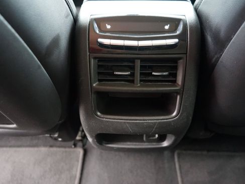 Used 2018 Cadillac XT5 Premium Luxury FWD image 20