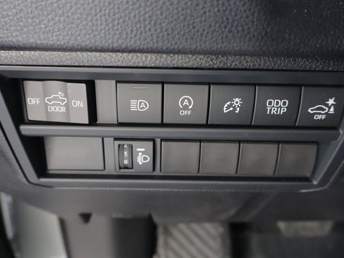 Used 2025 Toyota Tundra SR5 w/ SR5 Convenience Package AWD/4WD image 20