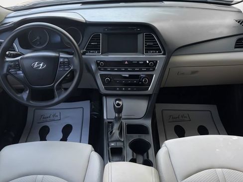 Used 2017 Hyundai Sonata SE FWD image 16