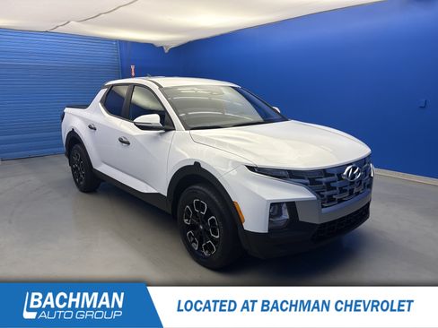 Used 2023 Hyundai Santa Cruz SEL AWD/4WD image 1