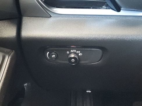 Certified 2023 Chevrolet Traverse LT w/ LPO, Floor Liner Package AWD/4WD image 23