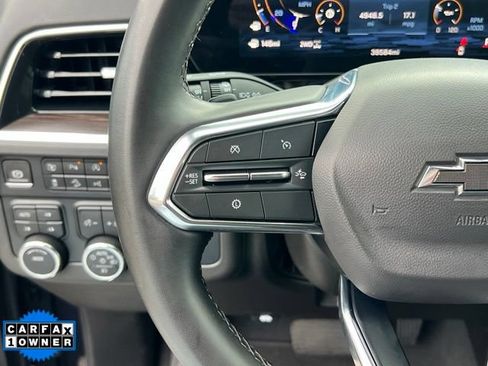 Used 2025 Chevrolet Suburban Z71 AWD/4WD image 23
