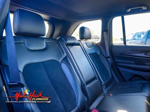 Used 2024 Jeep Grand Cherokee Altitude image 8