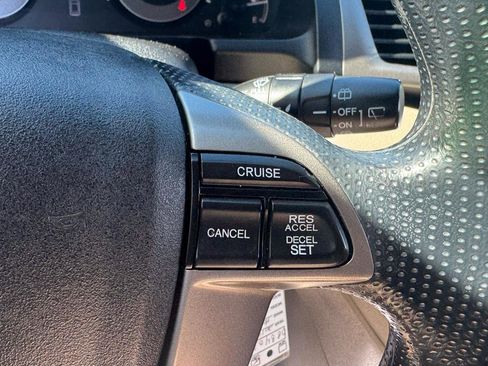 Used 2016 Honda Odyssey LX image 17