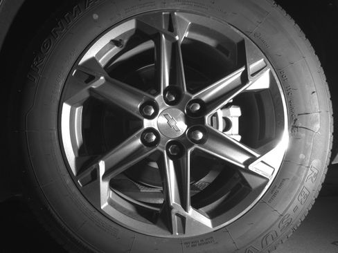 Used 2025 Chevrolet Blazer LT FWD image 14
