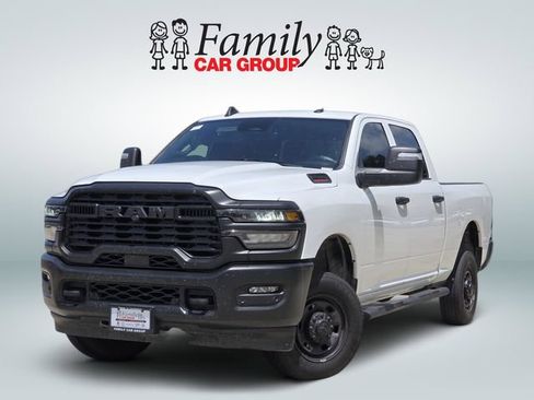 Used 2025 RAM 2500 Tradesman AWD/4WD image 1