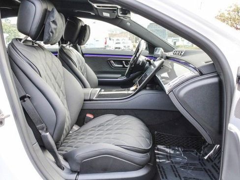 New 2025 Mercedes-Benz S 580 4MATIC Sedan image 16
