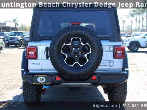 Used 2022 Jeep Wrangler Unlimited Rubicon 4xe image 4